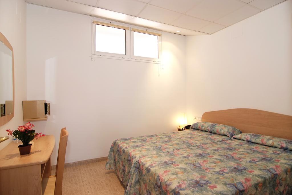 Hotel Port-Bo Calella De Palafrugell Zimmer foto